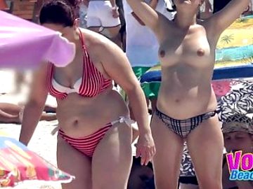 Amateur Beach Topless Babes Voyeur Hidden Cam Video