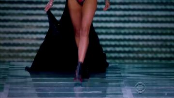 Candice Swanepoel On The Runway – 2017 VSFS Megapost In Comments