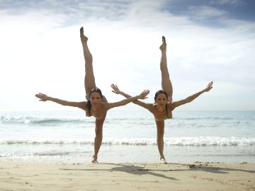 Hegre-art Julietta And Magdalena Beach Contortions – Julietta-and-magdalena-beach-contortions