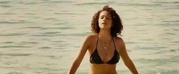 Nathalie Emmanuel – Beach Plot In Furious 7