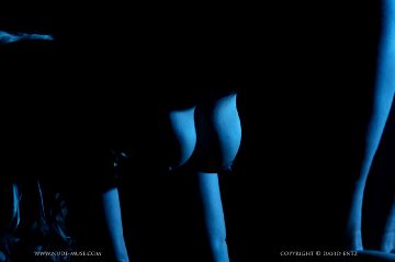 Nude-muse La Luna – Looking Blue