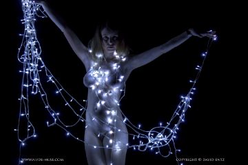 Nude-muse Misty Day – Fairy Lights