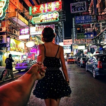 Photographer’s Girlfriend Leads Him Around The World