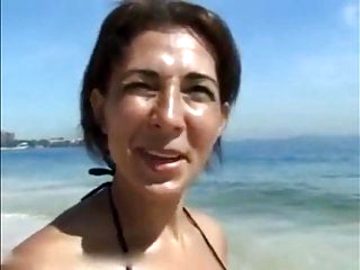 sexy Brazilian MILF has vacation sex