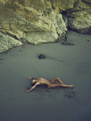Stefan Rappo Takes Treats Back To The Sea This Time With The Striking Marisa Papen Sans Swimsuit Enjoy
