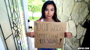 Zaya Cassidy – Teen Spinner’s Wet T-Shirt Car Wash